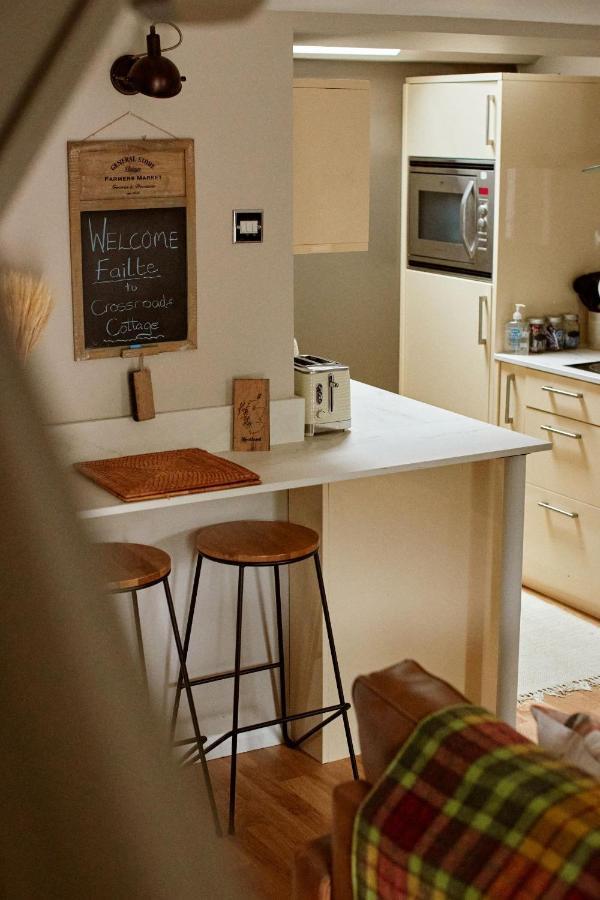 Crossroads Cottage Дръмнадрочит Екстериор снимка