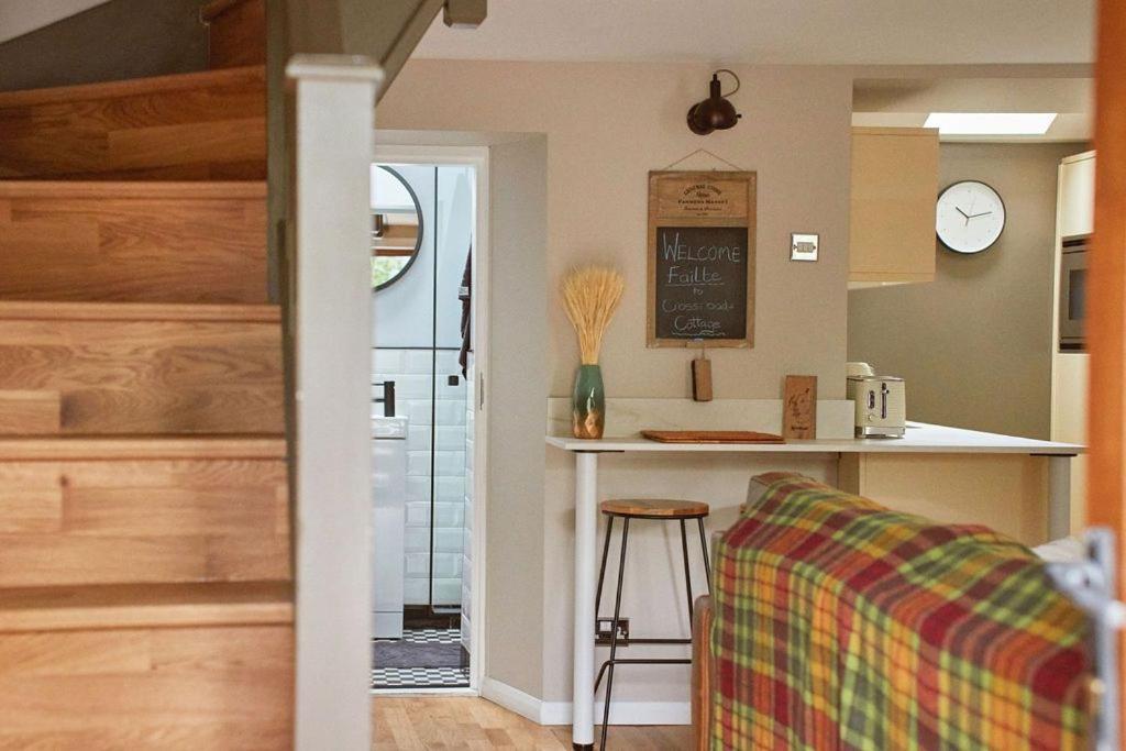 Crossroads Cottage Дръмнадрочит Екстериор снимка