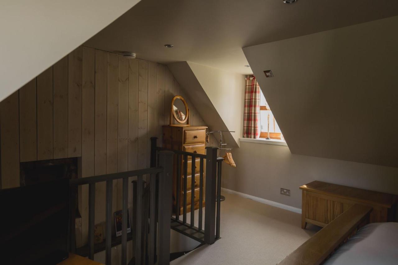 Crossroads Cottage Дръмнадрочит Екстериор снимка